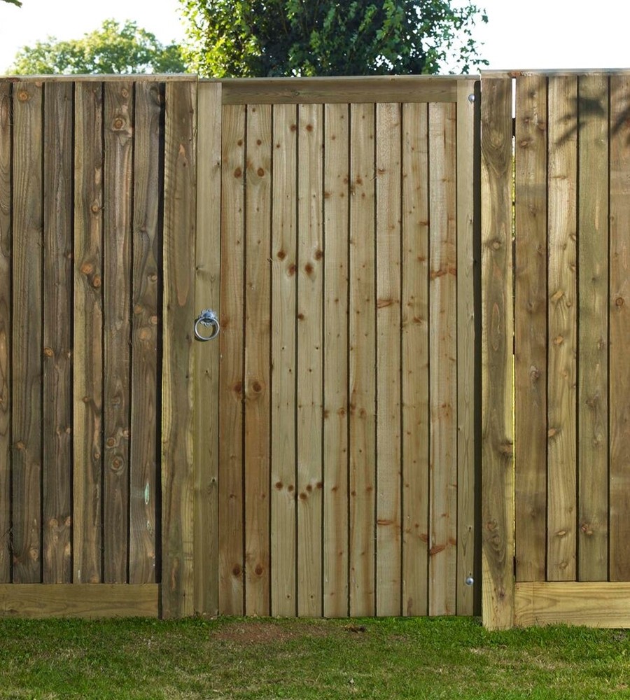 Closeboard gate