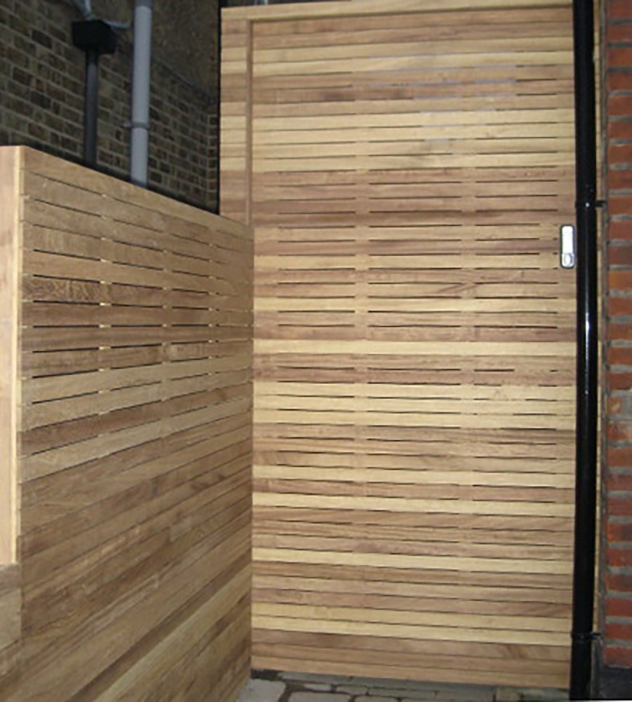 Iroko lateral gate